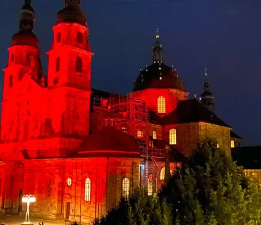 Red Wednesday – Zeichen setzen für verfolgte Christen